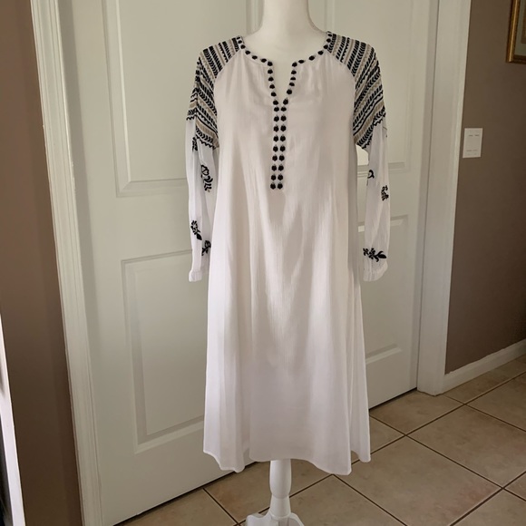 CHICO’S embroidered dress - Picture 3 of 9